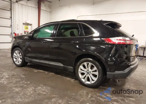 2019 Ford Edge Titanium z USA, uszkodzony, nr VIN 2FMPK3K9XKBB42438